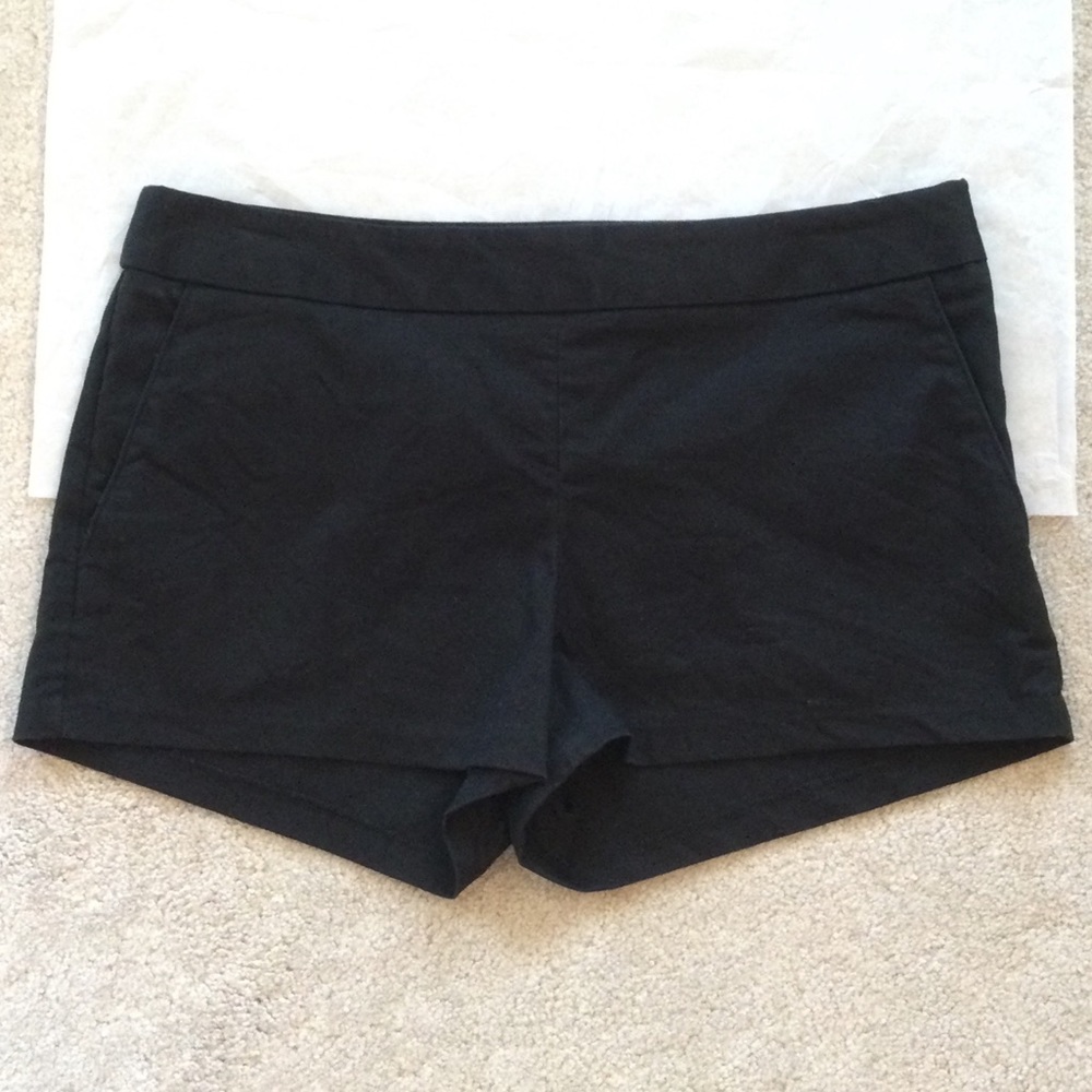 EXPRESS, Size 6, Black Short Shorts, FREE SHIPPING